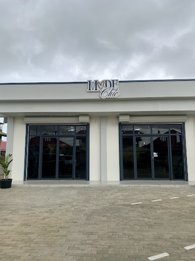 The Mode Chíc boutique storefront on Acetyleenstraat 9, Paramaribo